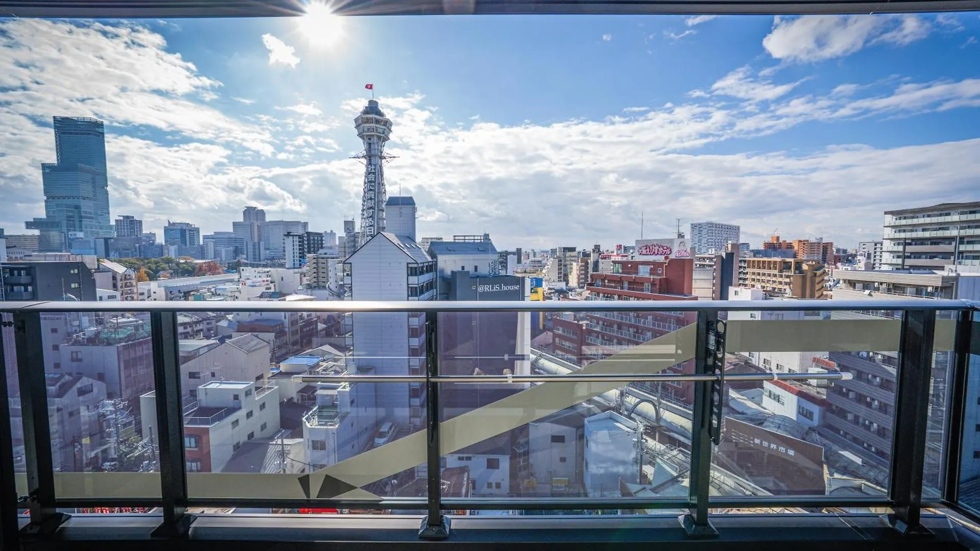 Apartment Hotel 11 Shinsekai Ōsaka Japon